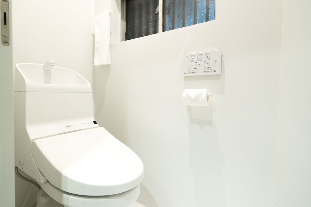 一棟貸し バスルーム1 | 今昔荘 大阪 弁天町 - 光湯屋 -