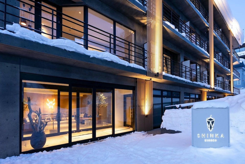 施設の入り口1 | Shinka Niseko 施設の入り口1 | Shinka Niseko