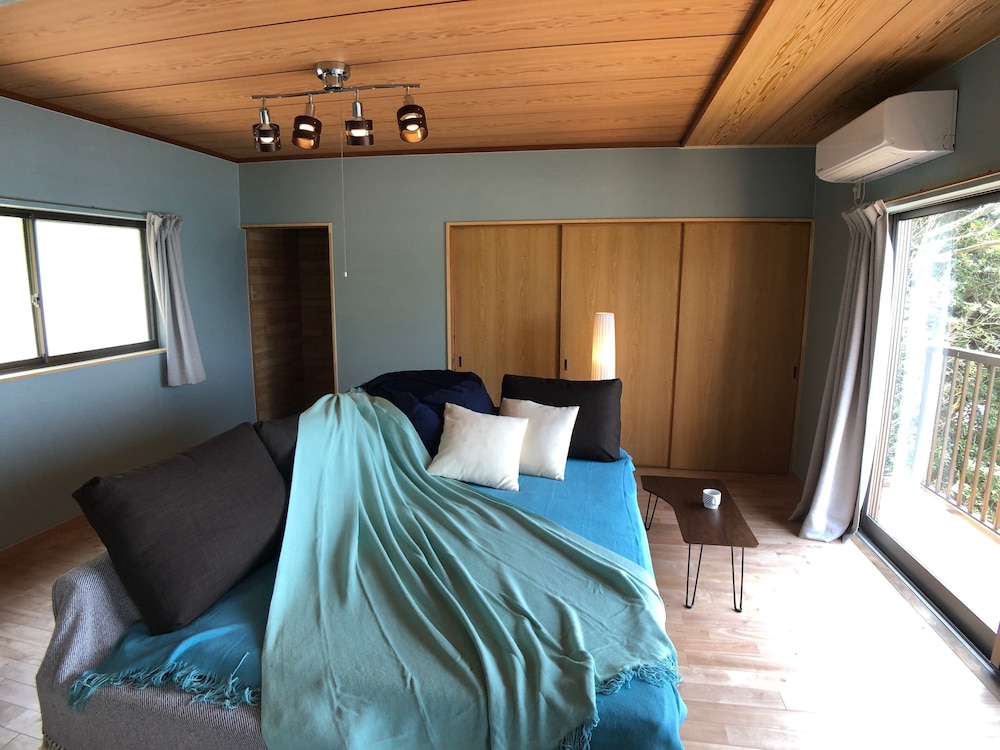 客室1 | ヴィラ汐音