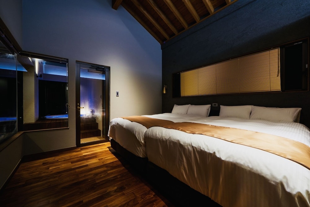客室1 | relax kouri villa Rekrrr