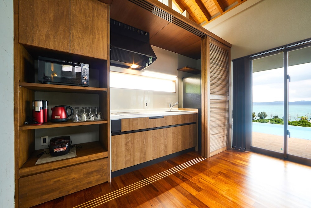 一棟貸し 専用キッチン0 | relax kouri villa Rekrrr