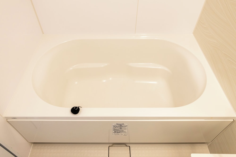 コンフォート アパートメント バスルーム1 | Riverside Inn Hakata