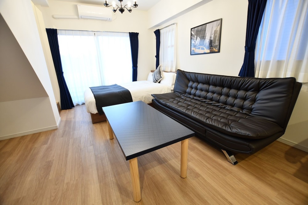 デラックス アパートメント リビングルーム3 | Riverside Inn Hakata