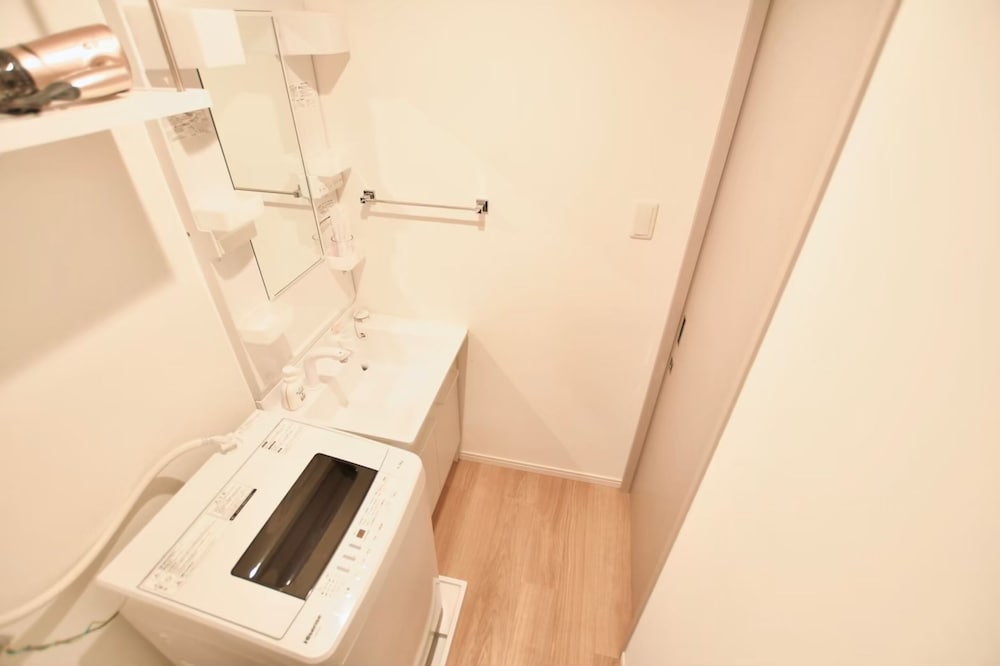 ベーシック アパートメント バスルーム1 | Riverside Inn Hakata