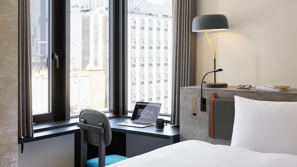 コーナーダブル 禁煙 客室1 | the b 銀座