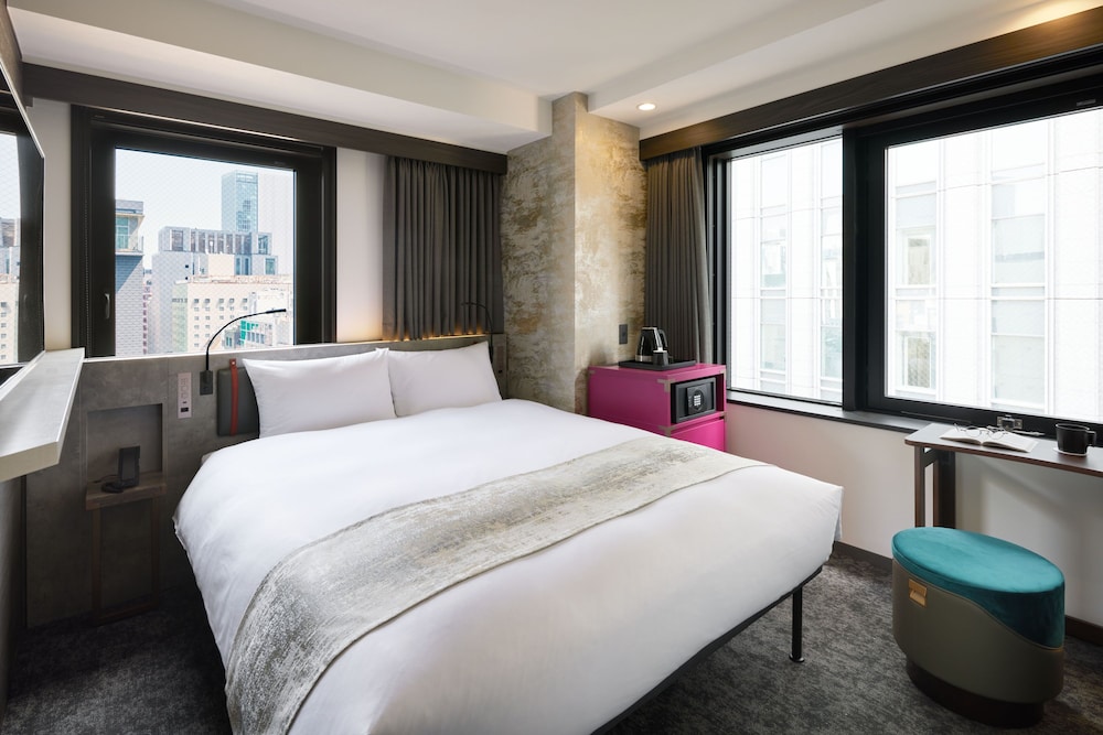 コーナーダブル 禁煙 | the b 銀座