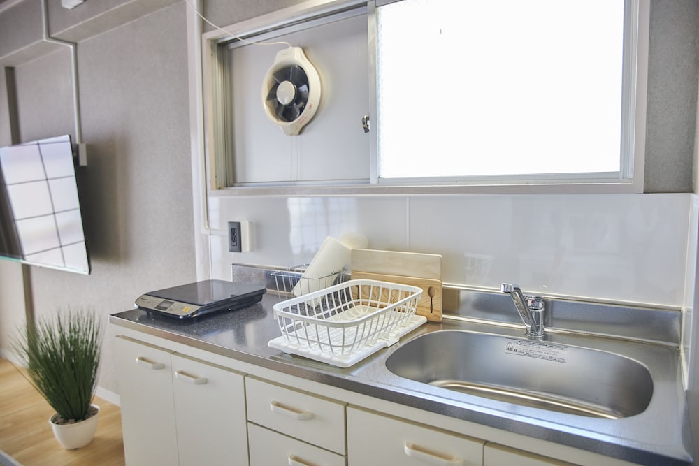 ルーム 禁煙 (Oyado Kinokuniya Ginya Machi 2 (5F)) 専用簡易キッチン1 | おやど紀伊国屋銀屋町弍館