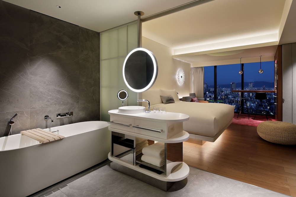 ルーム キングベッド 1 台 禁煙 (View) 客室5 | W大阪