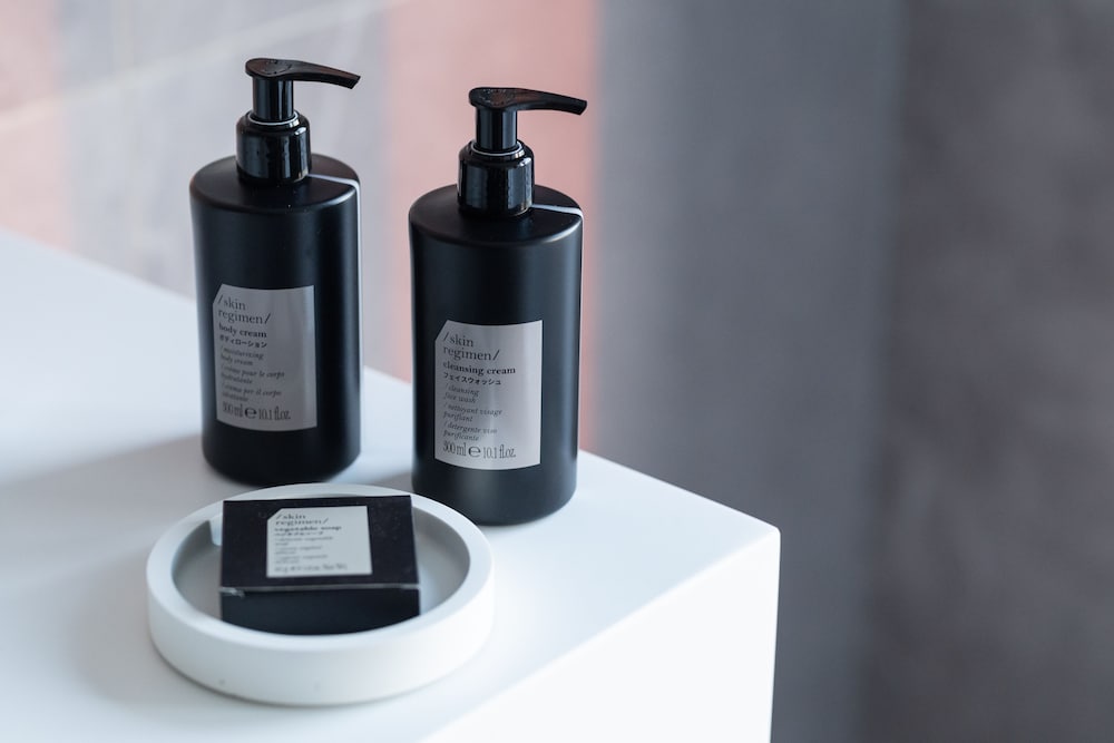 ルーム キングベッド 1 台 禁煙 シティビュー (Corner) バスルーム1 | W大阪