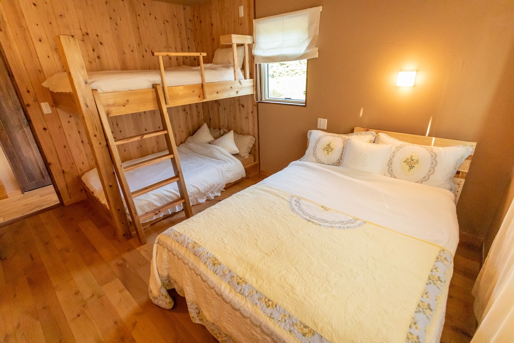 一棟貸しコテージ 禁煙 | 島の休日 ヨイサーマー Sunset Beach House