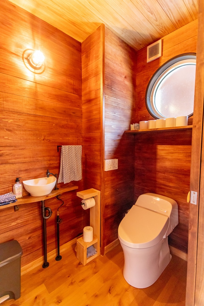 一棟貸しコテージ 禁煙 バスルーム0 | 島の休日 ヨイサーマー Sunset Beach House