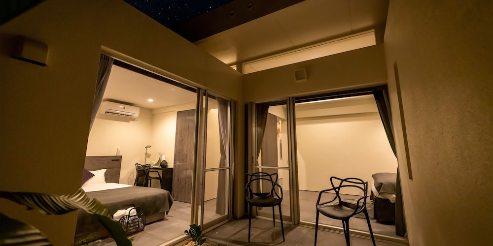 プレミアム プールヴィラ 4 ベッドルーム 禁煙 サウナ テラス / パティオ3 | ヴィラ コンテ