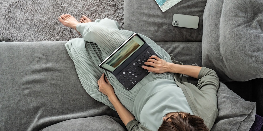 プレミアム プールヴィラ 4 ベッドルーム 禁煙 サウナ リビング エリア1 | ヴィラ コンテ