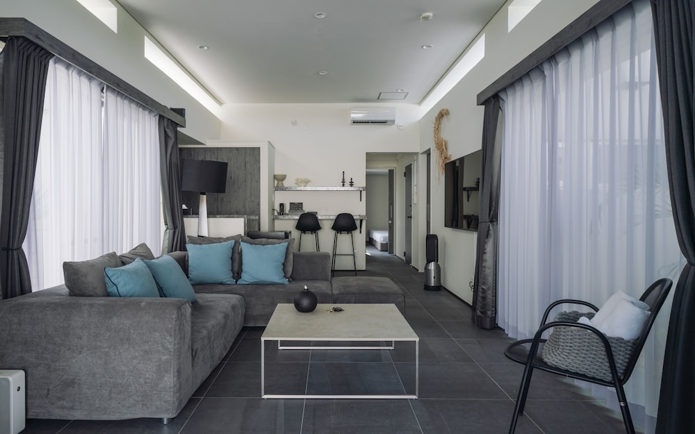 プレミアム プールヴィラ 4 ベッドルーム 禁煙 サウナ 客室14 | ヴィラ コンテ