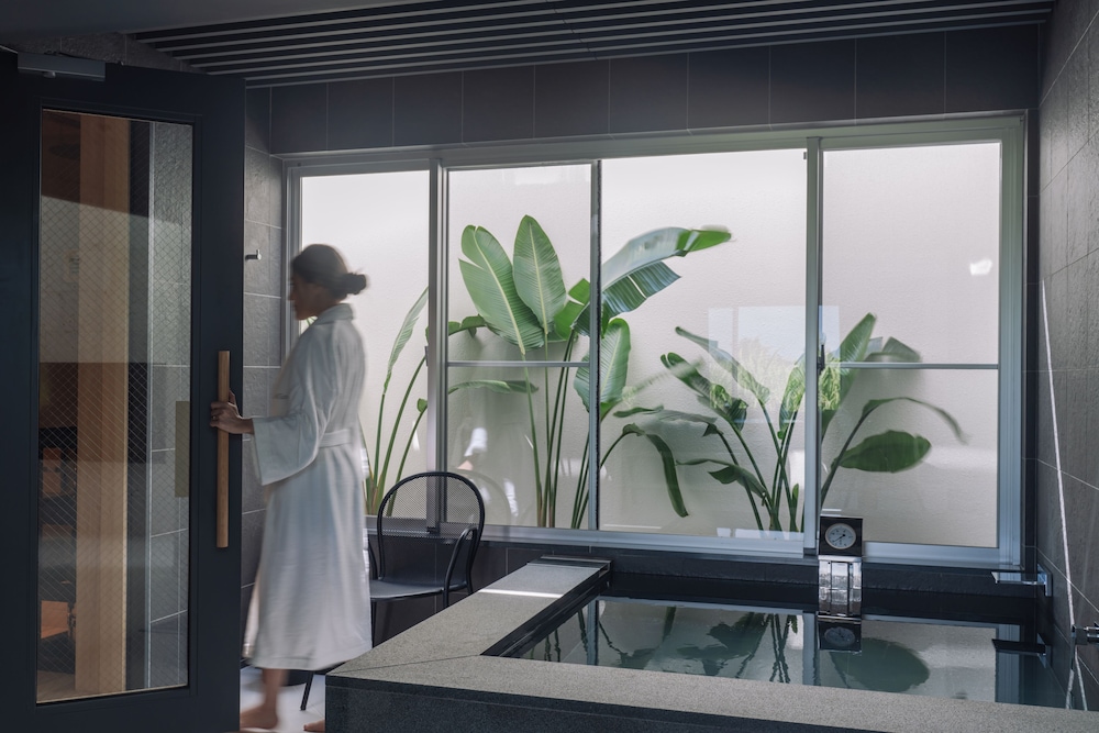 プレミアム プールヴィラ 4 ベッドルーム 禁煙 サウナ バスルーム12 | ヴィラ コンテ