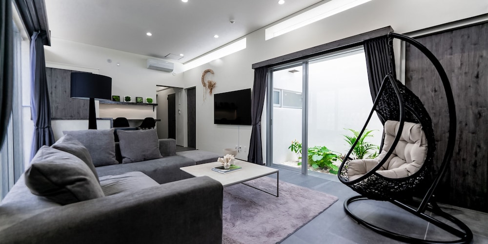 プレミアム プールヴィラ 4 ベッドルーム 禁煙 サウナ リビング エリア0 | ヴィラ コンテ