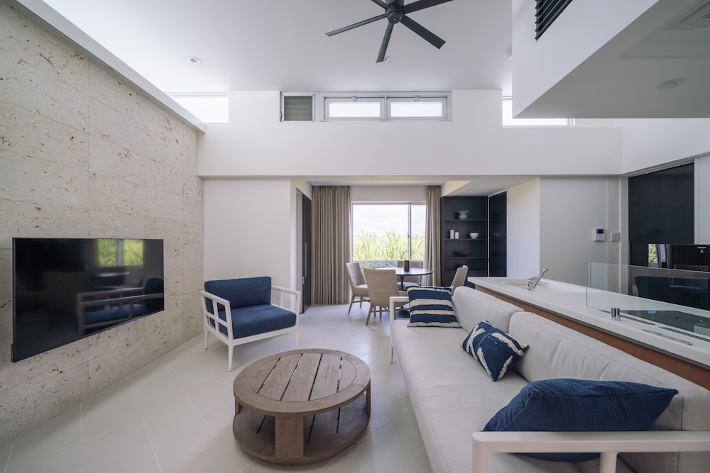 プレミアム プールヴィラ 4 ベッドルーム 禁煙 サウナ リビング エリア5 | ヴィラ コンテ