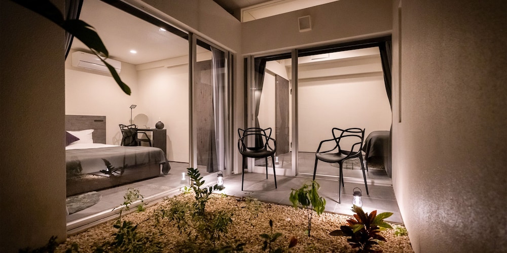 プレミアム プールヴィラ 4 ベッドルーム 禁煙 サウナ テラス / パティオ4 | ヴィラ コンテ