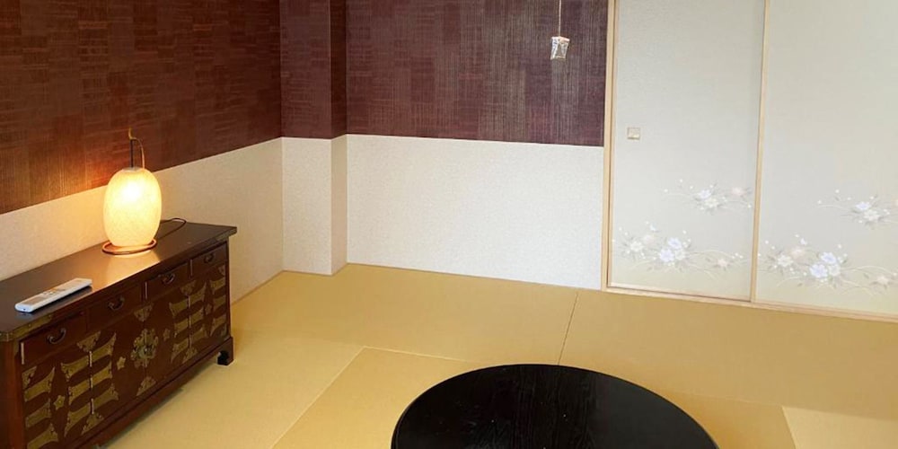 ベーシック ハウス 禁煙 客室8 | PLATINUM YASAKA