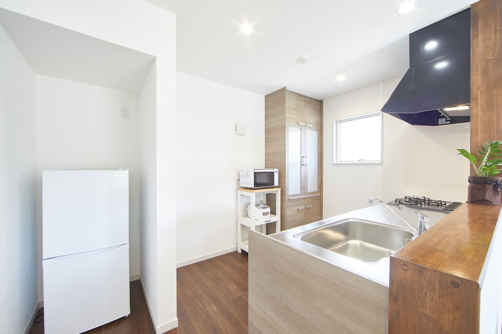 一棟貸し 専用キッチン0 | villa PILINA