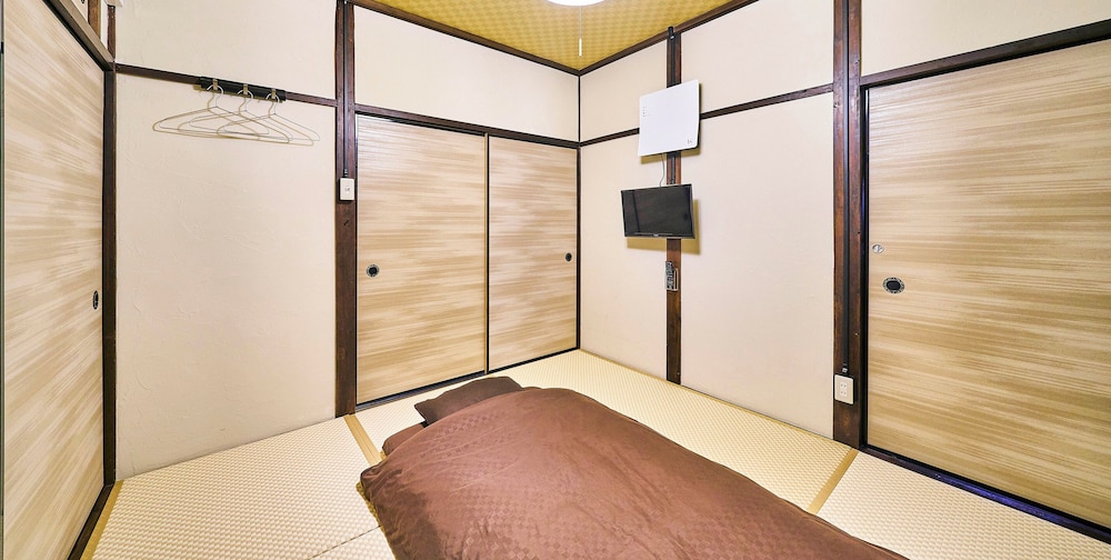 まるごと貸切ゲストハウス 客室8 | 心結 ゲストハウス 新宮店