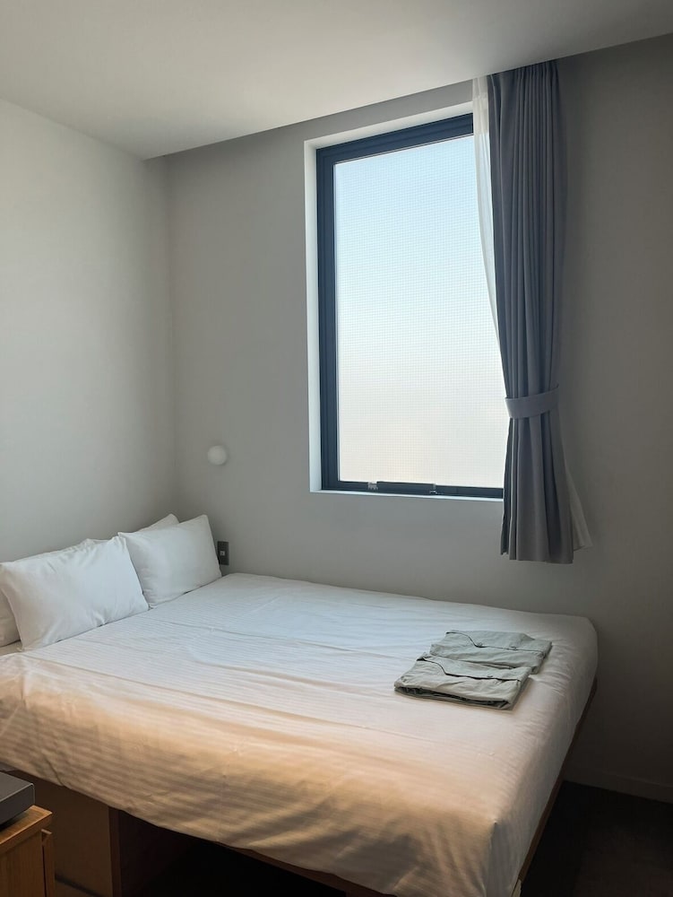 スーペリア ダブルB 2階 禁煙 客室2 | MUSTARD HOTEL SHIMOKITAZAWA