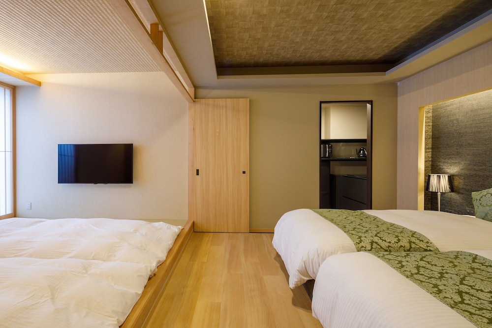 デラックス トリプルルーム 禁煙 客室3 | Connect inn 七条河原町