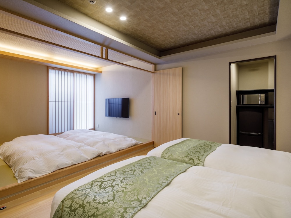 デラックス トリプルルーム 禁煙 客室1 | Connect inn 七条河原町
