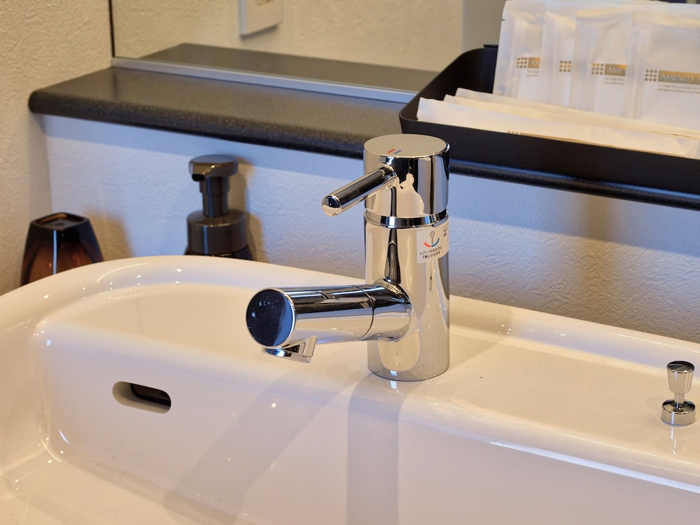 一棟貸し(定員8名様) 禁煙 バスルームのシンク0 | Connect inn 京都駅南