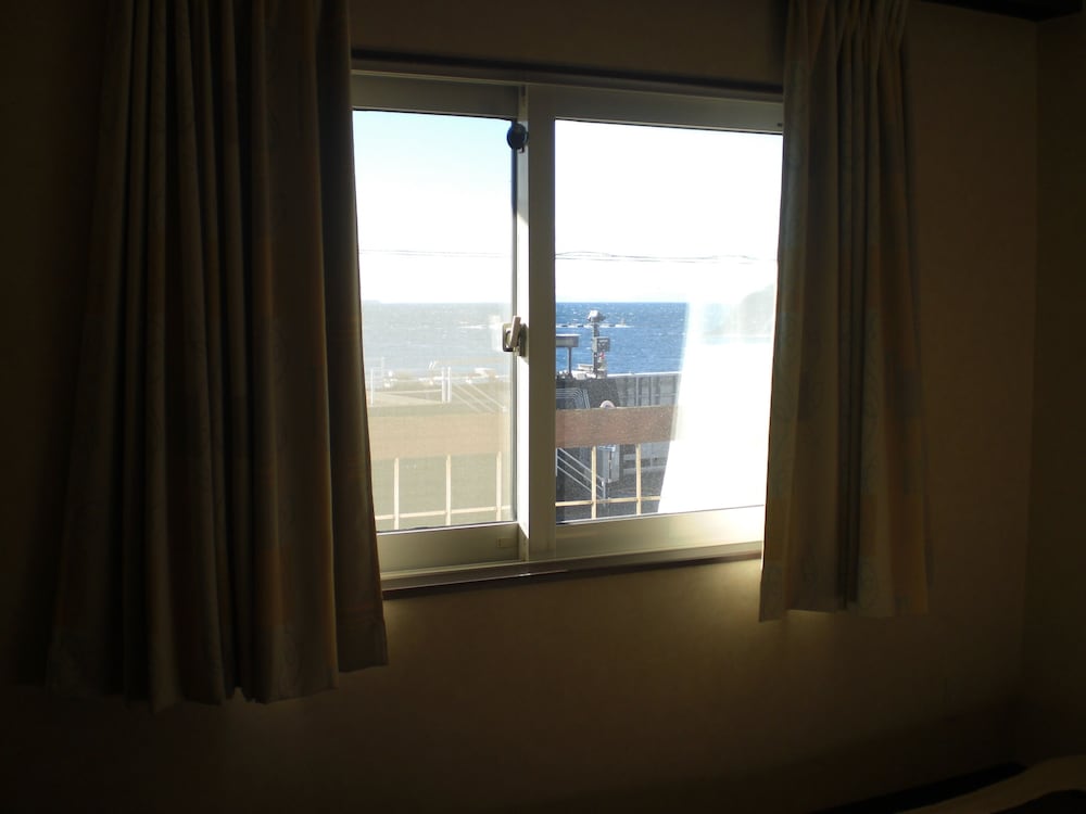 スタンダード ツインルーム 禁煙 客室2 | Marina bay Numazu (マリーナベイ沼津)