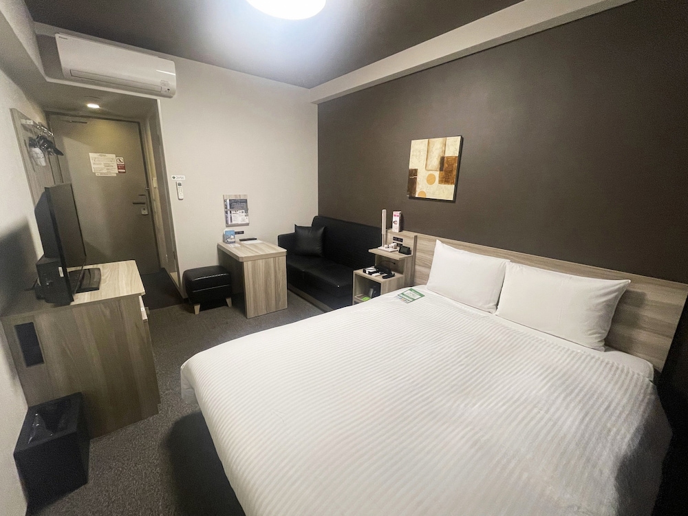 セミダブルルーム 禁煙 客室3 | ルートイングランティア東海 Spa & Relaxation