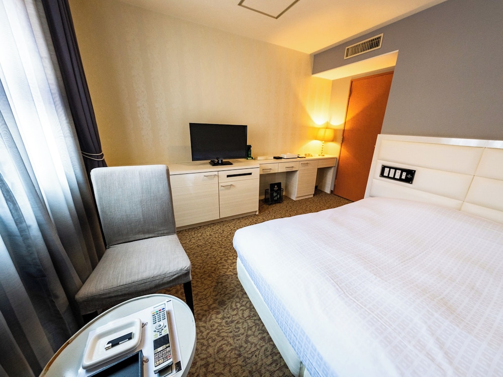 ベーシック ダブルルーム 喫煙可 客室1 | オルダホテル