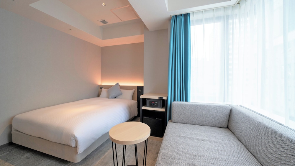 コーナーダブルルーム 禁煙 | ホテル オリエンタル エクスプレス 福岡天神