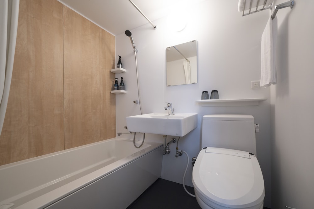 スタンダード ダブルルーム 禁煙 バスルーム0 | ホテル オリエンタル エクスプレス 福岡天神