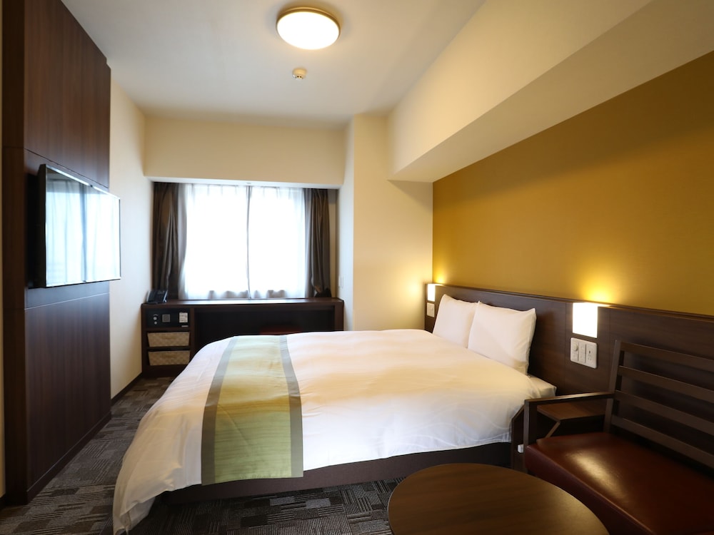 クイーンルーム 禁煙 | 天然温泉 豊穣の湯 ドーミーイン池袋