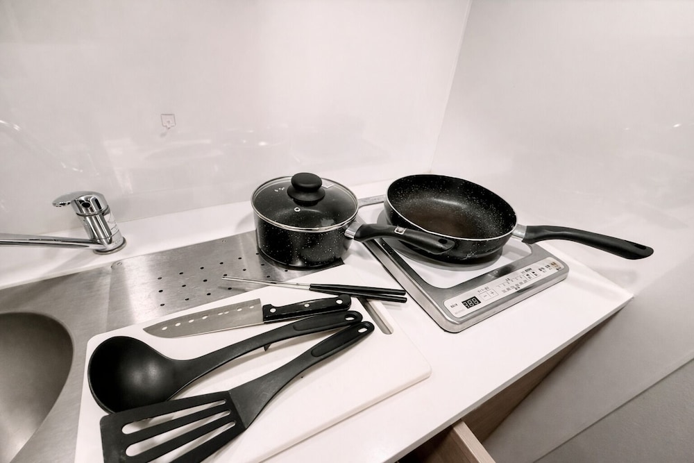 ベーシック アパートメント (303) 専用キッチン10 | Eternity APARTMENT HOTEL SHINAGAWA