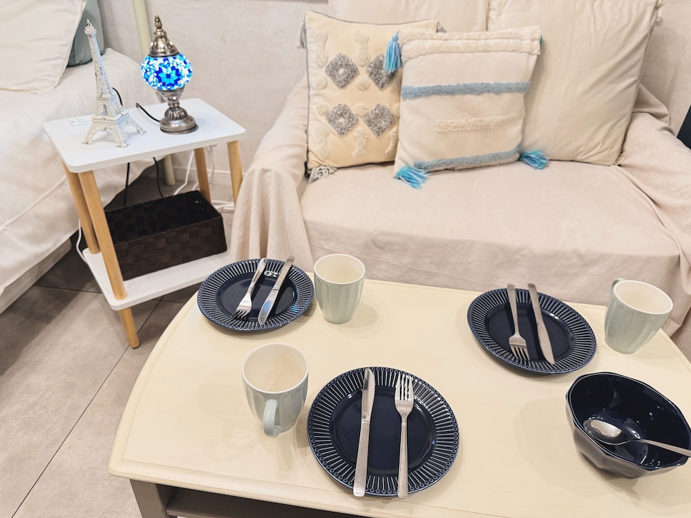 ベーシック ルーム (201) リビング エリア5 | Eternity APARTMENT HOTEL SHINAGAWA