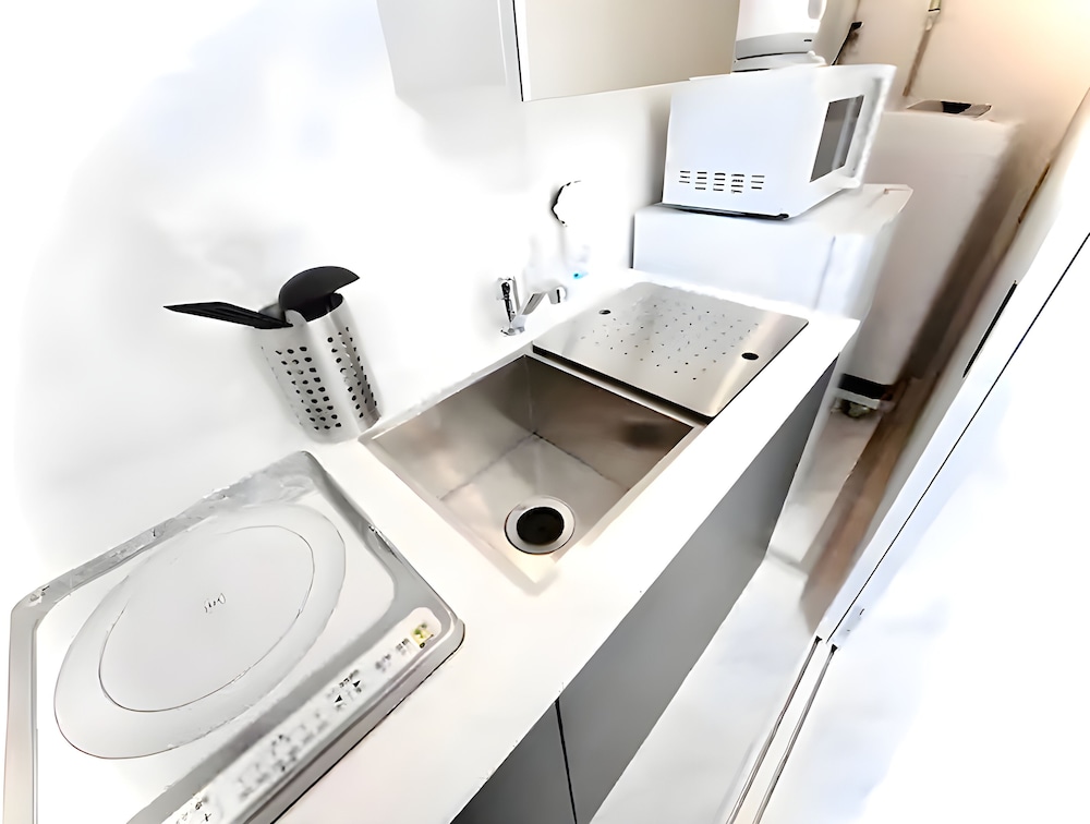 ベーシック ルーム (202) 専用キッチン0 | Eternity APARTMENT HOTEL SHINAGAWA