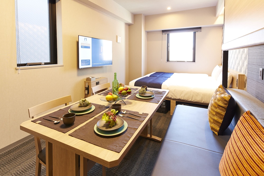 スーペリア ファミリールーム 禁煙 リビング エリア1 | MONday Apart 浅草橋秋葉原