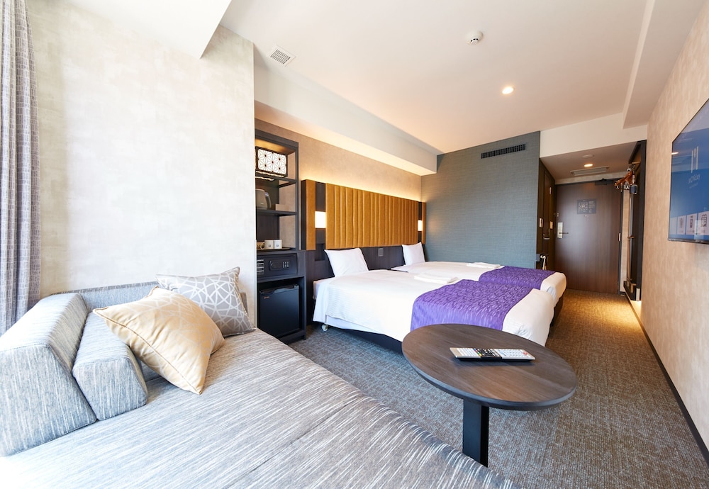 スタンダード ツインルーム ソファベッド付 禁煙/ホテルから金閣寺・嵐山など京都の観光スポットへシャトルバス毎日運行中！（事前予約制） | hotel MONday 京都丸太町