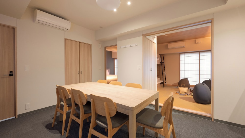 スーペリア2ベッドルームジャパニーズアパートメント 7人用 禁煙 | MIMARU大阪 心斎橋 EAST