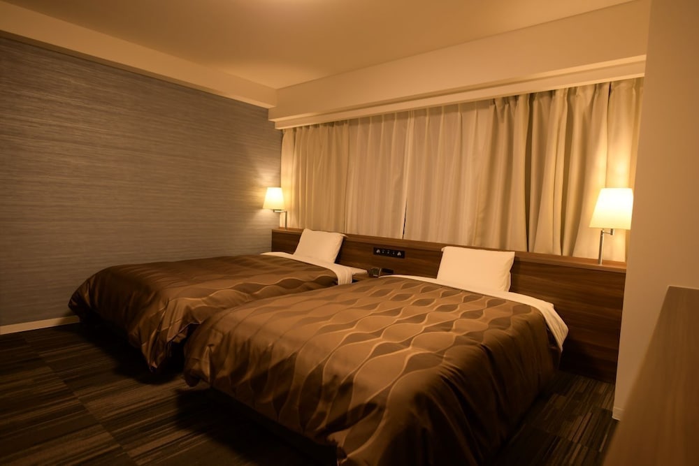 ツインルーム 2 ベッドルーム 禁煙 | さくらしまなみホテル尾道駅前