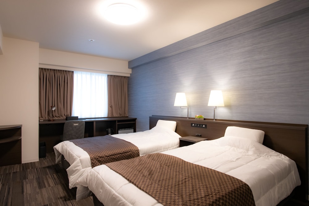 ツインルーム 2 ベッドルーム 禁煙 シービュー 客室2 | さくらしまなみホテル尾道駅前