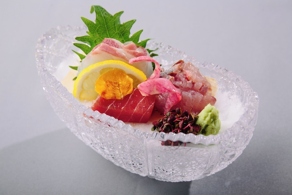 和室 玄海 禁煙 ｢紫陽花｣会席コース付き 客室5 | 百年庭園の宿 翠水 - 登録有形文化財