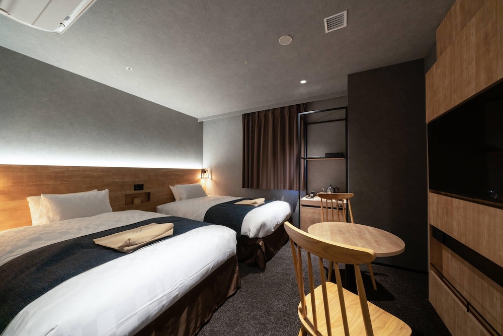 スタンダード ツインルーム 禁煙 客室1 | hotel around TAKAYAMA, an Ascend Collection Hotel