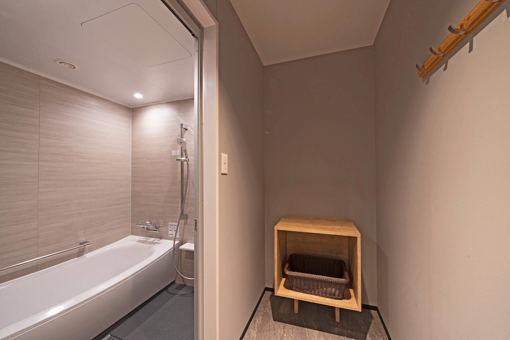 ジ・アラウンドパノラマスイート 禁煙 バスルーム0 | hotel around TAKAYAMA, an Ascend Collection Hotel