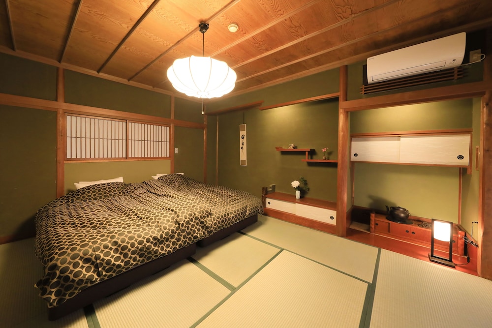 和室ハリウッドツインベット 禁煙 客室1 | ゆがわら風雅