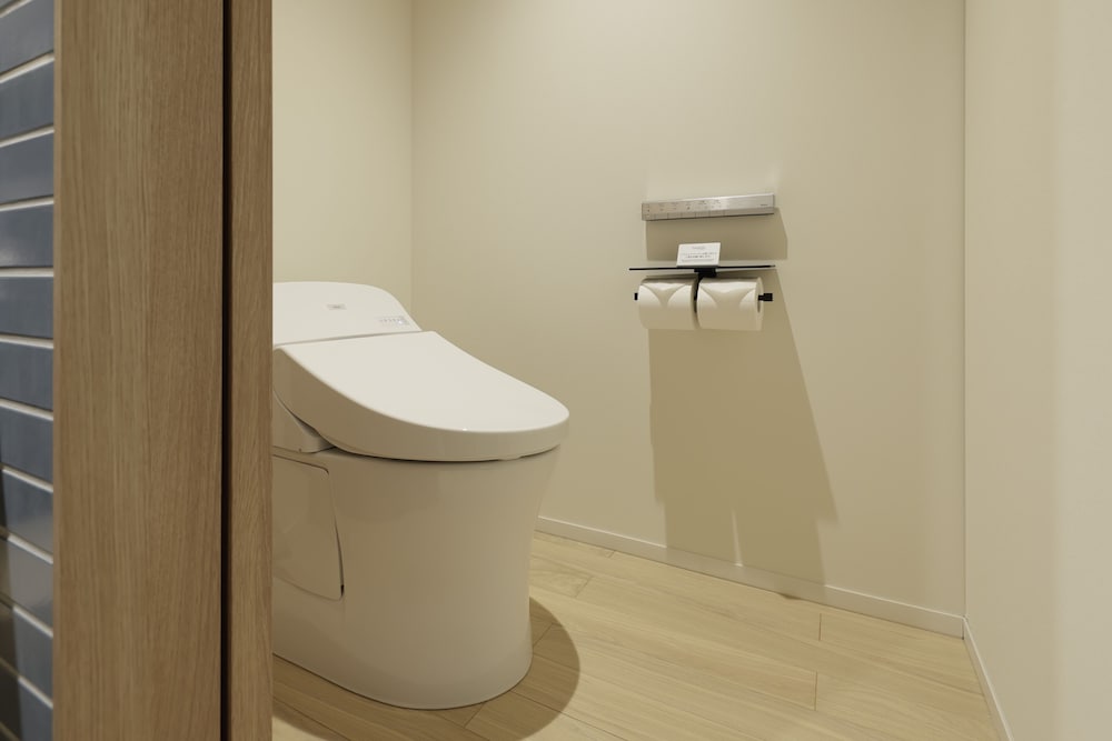 スタンダード ルーム シングルベッド 2 台 バスルーム1 | フェアフィールド・バイ・マリオット・三重奥伊勢おおだい