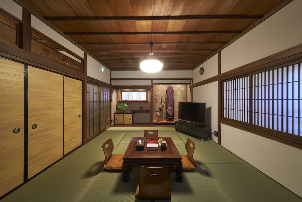 おやど紀伊国屋 磨屋町 はりまや | おやど紀伊国屋磨屋町はりまや・角・蔵