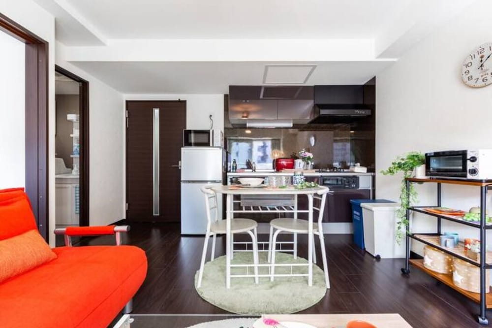 アパートメント一室貸し切り 禁煙 リビング エリア5 | TENDER